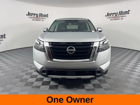 More photos of 2025 Nissan Pathfinder SL at Jerry Hunt Supercenter - Salisbury, NC