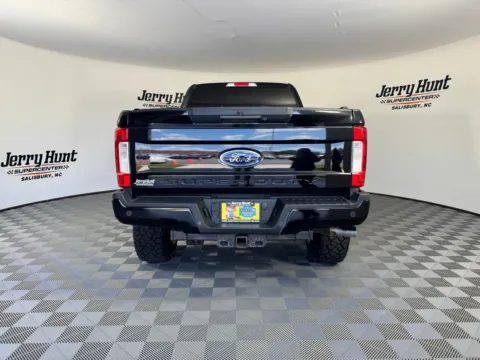 More photos of 2019 Ford F-250SD Lariat at Jerry Hunt Supercenter - Salisbury, NC