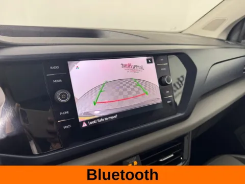 More photos of 2022 Volkswagen Taos 1.5T SE at Jerry Hunt Supercenter - Salisbury, NC