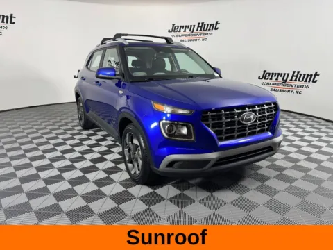 More photos of 2023 Hyundai Venue SEL at Jerry Hunt Supercenter - Salisbury, NC