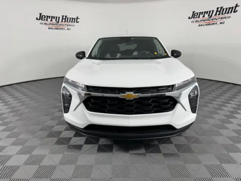 More photos of 2025 Chevrolet Trax LS at Jerry Hunt Supercenter - Salisbury, NC