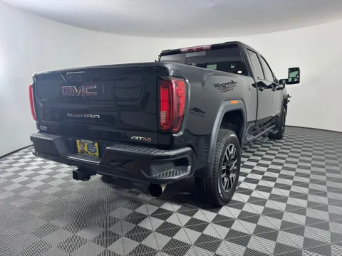 More photos of 2022 GMC Sierra 2500HD AT4 at Jerry Hunt Supercenter - Salisbury, NC