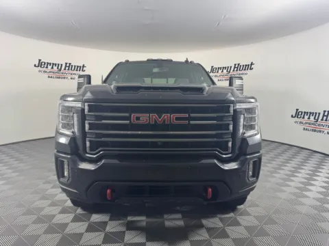 More photos of 2022 GMC Sierra 2500HD AT4 at Jerry Hunt Supercenter - Salisbury, NC
