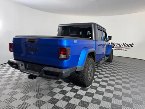 More photos of 2023 Jeep Gladiator Willys at Jerry Hunt Supercenter - Salisbury, NC