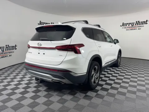 More photos of 2022 Hyundai Santa Fe SEL at Jerry Hunt Supercenter - Salisbury, NC