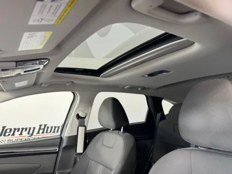 More photos of 2022 Hyundai Tucson SEL at Jerry Hunt Supercenter - Salisbury, NC