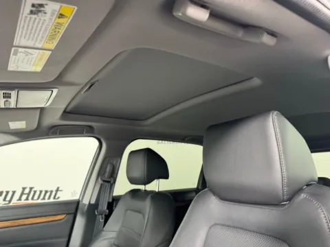 More photos of 2022 Honda CR-V Touring at Jerry Hunt Supercenter - Salisbury, NC