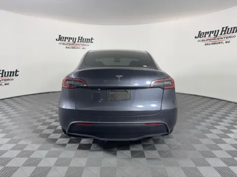 More photos of 2022 Tesla Model Y Long Range at Jerry Hunt Supercenter - Salisbury, NC
