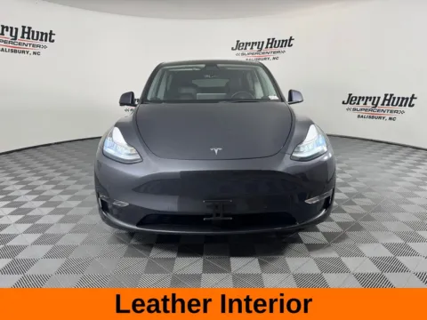 More photos of 2022 Tesla Model Y Long Range at Jerry Hunt Supercenter - Salisbury, NC