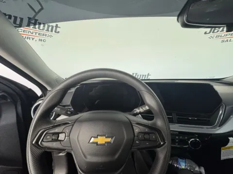 Photos of 2024 Chevrolet Trax LT for sale in Salisbury, NC at Jerry Hunt Supercenter - Salisbury