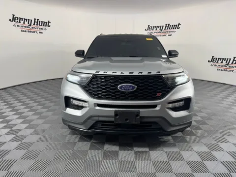 More photos of 2020 Ford Explorer ST at Jerry Hunt Supercenter - Salisbury, NC