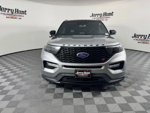More photos of 2020 Ford Explorer ST at Jerry Hunt Supercenter - Salisbury, NC