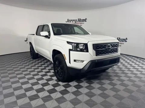 More photos of 2024 Nissan Frontier SV at Jerry Hunt Supercenter - Salisbury, NC