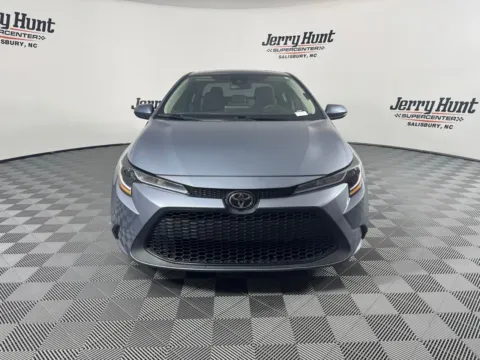 More photos of 2022 Toyota Corolla LE at Jerry Hunt Supercenter - Salisbury, NC