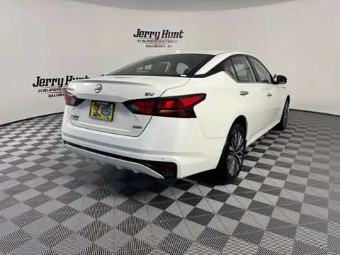 More photos of 2023 Nissan Altima 2.5 SV at Jerry Hunt Supercenter - Salisbury, NC