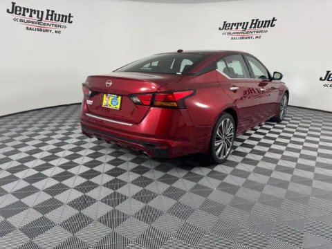 More photos of 2023 Nissan Altima 2.5 SL at Jerry Hunt Supercenter - Salisbury, NC