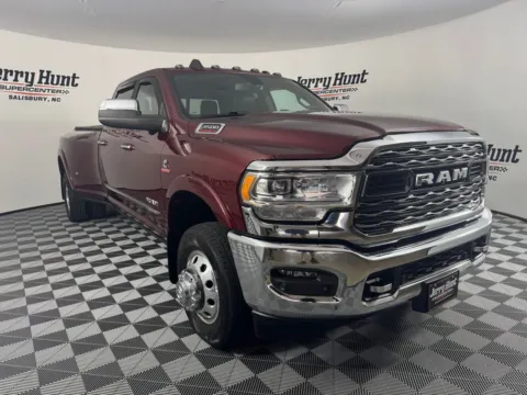 More photos of 2022 Ram 3500 Limited at Jerry Hunt Supercenter - Salisbury, NC