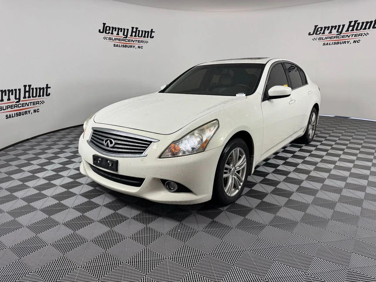 White 2011 INFINITI G37 X for sale in Salisbury, NC