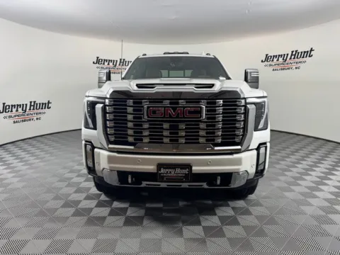 More photos of 2024 GMC Sierra 2500HD Denali at Jerry Hunt Supercenter - Salisbury, NC