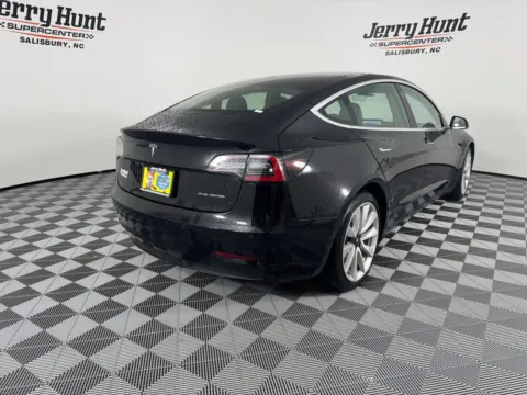 More photos of 2020 Tesla Model 3 Long Range at Jerry Hunt Supercenter - Salisbury, NC
