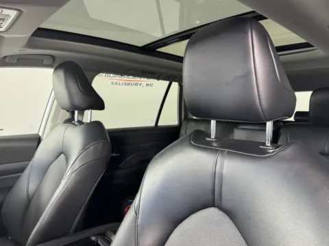 More photos of 2024 Toyota Grand Highlander at Jerry Hunt Supercenter - Salisbury, NC