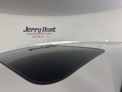 More photos of 2022 Buick Enclave Essence at Jerry Hunt Supercenter - Salisbury, NC