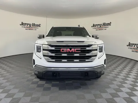 More photos of 2023 GMC Sierra 1500 SLE at Jerry Hunt Supercenter - Salisbury, NC