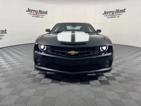 More photos of 2010 Chevrolet Camaro SS at Jerry Hunt Supercenter - Salisbury, NC
