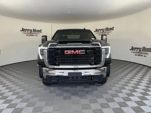 More photos of 2024 GMC Sierra 2500HD Pro at Jerry Hunt Supercenter - Salisbury, NC