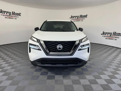 More photos of 2021 Nissan Rogue S at Jerry Hunt Supercenter - Salisbury, NC