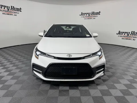 More photos of 2020 Toyota Corolla SE at Jerry Hunt Supercenter - Salisbury, NC