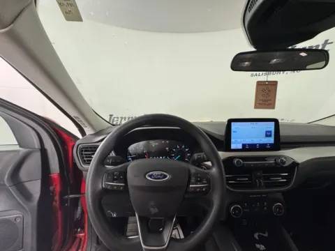 Photos of 2021 Ford Escape SE for sale in Salisbury, NC at Jerry Hunt Supercenter - Salisbury