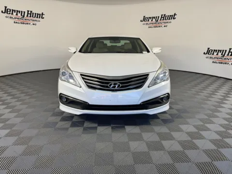 More photos of 2017 Hyundai Azera at Jerry Hunt Supercenter - Salisbury, NC