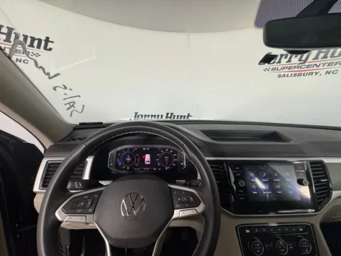 Photos of 2022 Volkswagen Atlas 3.6L V6 SE w/Technology for sale in Salisbury, NC at Jerry Hunt Supercenter - Salisbury