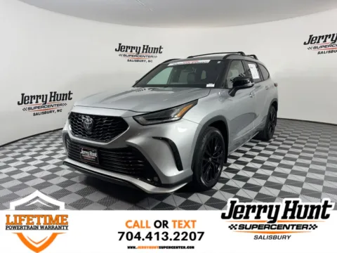 Silver 2023 Toyota Highlander XSE for sale in Salisbury, NC