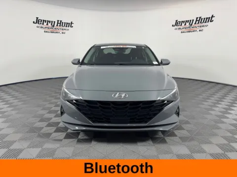 More photos of 2022 Hyundai Elantra SEL at Jerry Hunt Supercenter - Salisbury, NC
