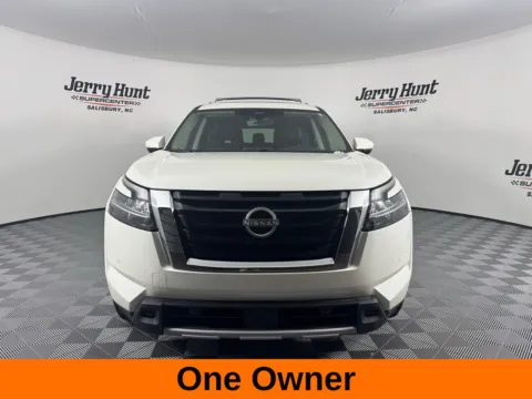 More photos of 2024 Nissan Pathfinder SL at Jerry Hunt Supercenter - Salisbury, NC