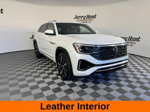 More photos of 2025 Volkswagen Atlas Cross Sport 2.0T SEL Premium R-Line at Jerry Hunt Supercenter - Salisbury, NC