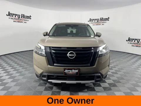 More photos of 2024 Nissan Pathfinder Platinum at Jerry Hunt Supercenter - Salisbury, NC