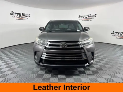 More photos of 2019 Toyota Highlander Limited at Jerry Hunt Supercenter - Salisbury, NC