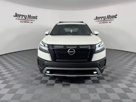 More photos of 2023 Nissan Pathfinder Rock Creek at Jerry Hunt Supercenter - Salisbury, NC