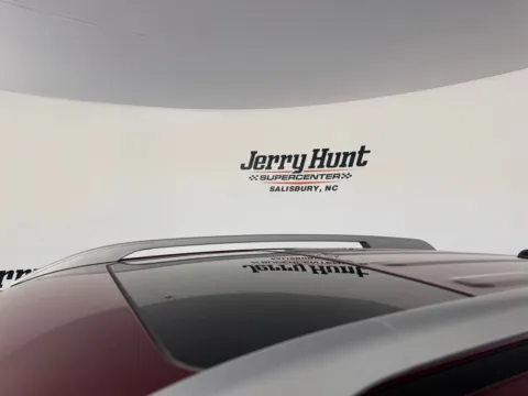 More photos of 2024 Hyundai Venue SEL at Jerry Hunt Supercenter - Salisbury, NC
