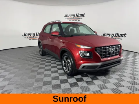 More photos of 2024 Hyundai Venue SEL at Jerry Hunt Supercenter - Salisbury, NC
