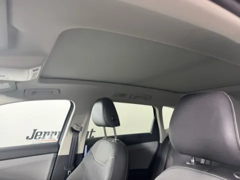 More photos of 2024 Volkswagen Taos 1.5T SE at Jerry Hunt Supercenter - Salisbury, NC