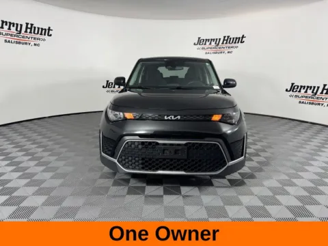 More photos of 2023 Kia Soul LX at Jerry Hunt Supercenter - Salisbury, NC
