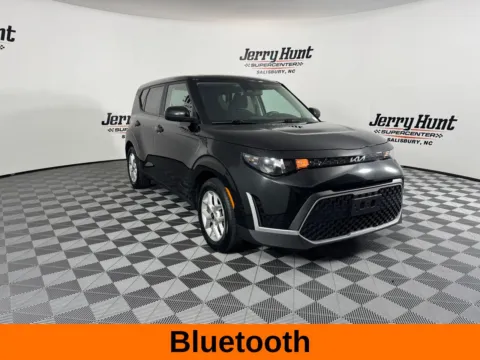 More photos of 2023 Kia Soul LX at Jerry Hunt Supercenter - Salisbury, NC