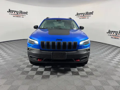 More photos of 2023 Jeep Cherokee Trailhawk at Jerry Hunt Supercenter - Salisbury, NC