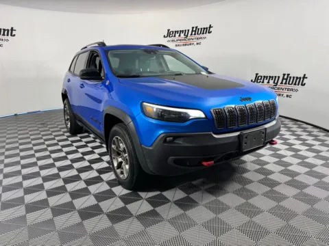 More photos of 2023 Jeep Cherokee Trailhawk at Jerry Hunt Supercenter - Salisbury, NC