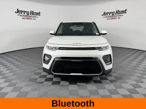 More photos of 2022 Kia Soul LX at Jerry Hunt Supercenter - Salisbury, NC