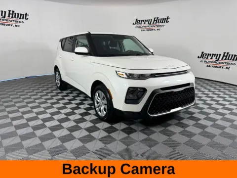 More photos of 2022 Kia Soul LX at Jerry Hunt Supercenter - Salisbury, NC